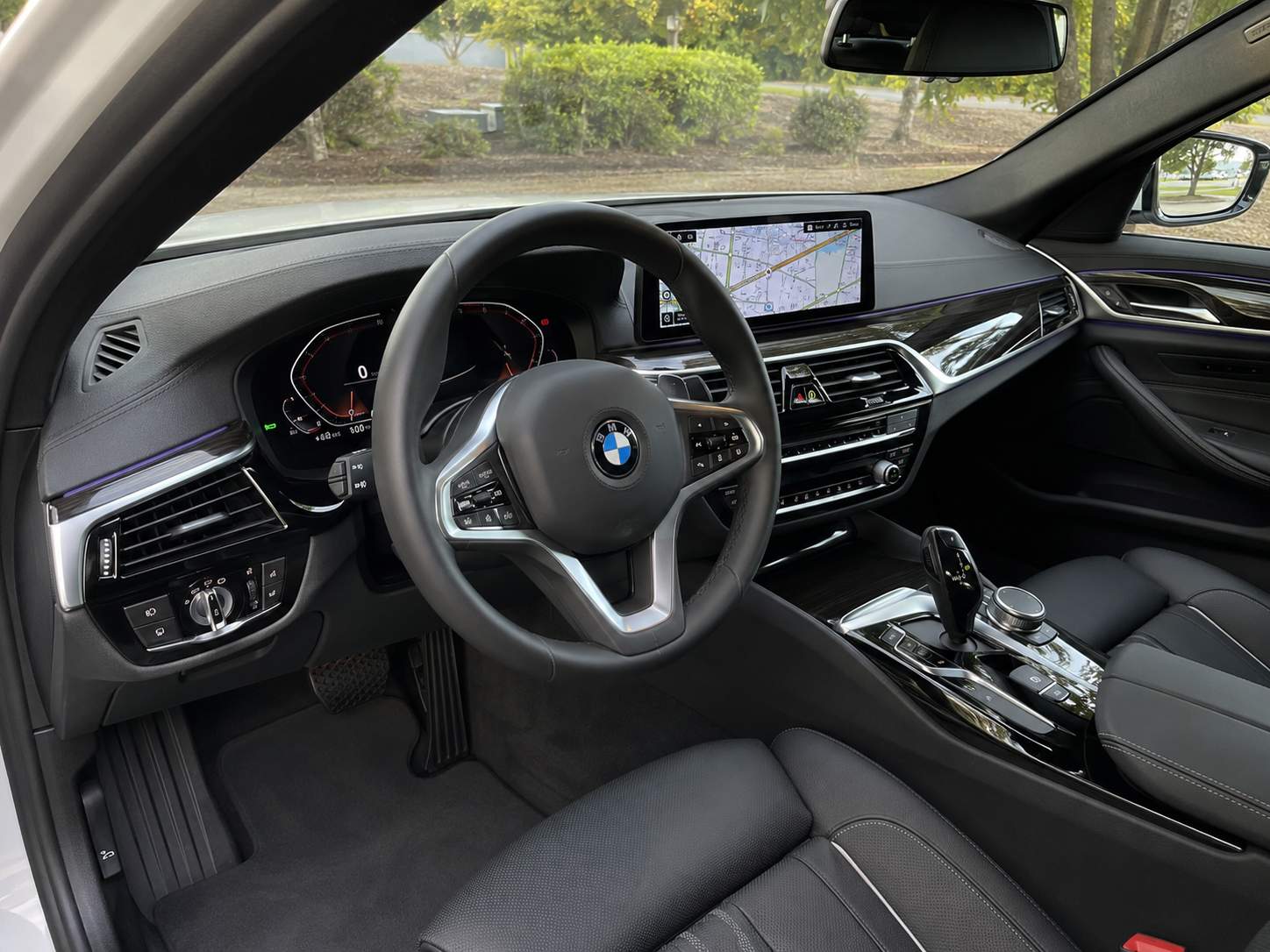 2023 BMW 5 Series interior_dashboard