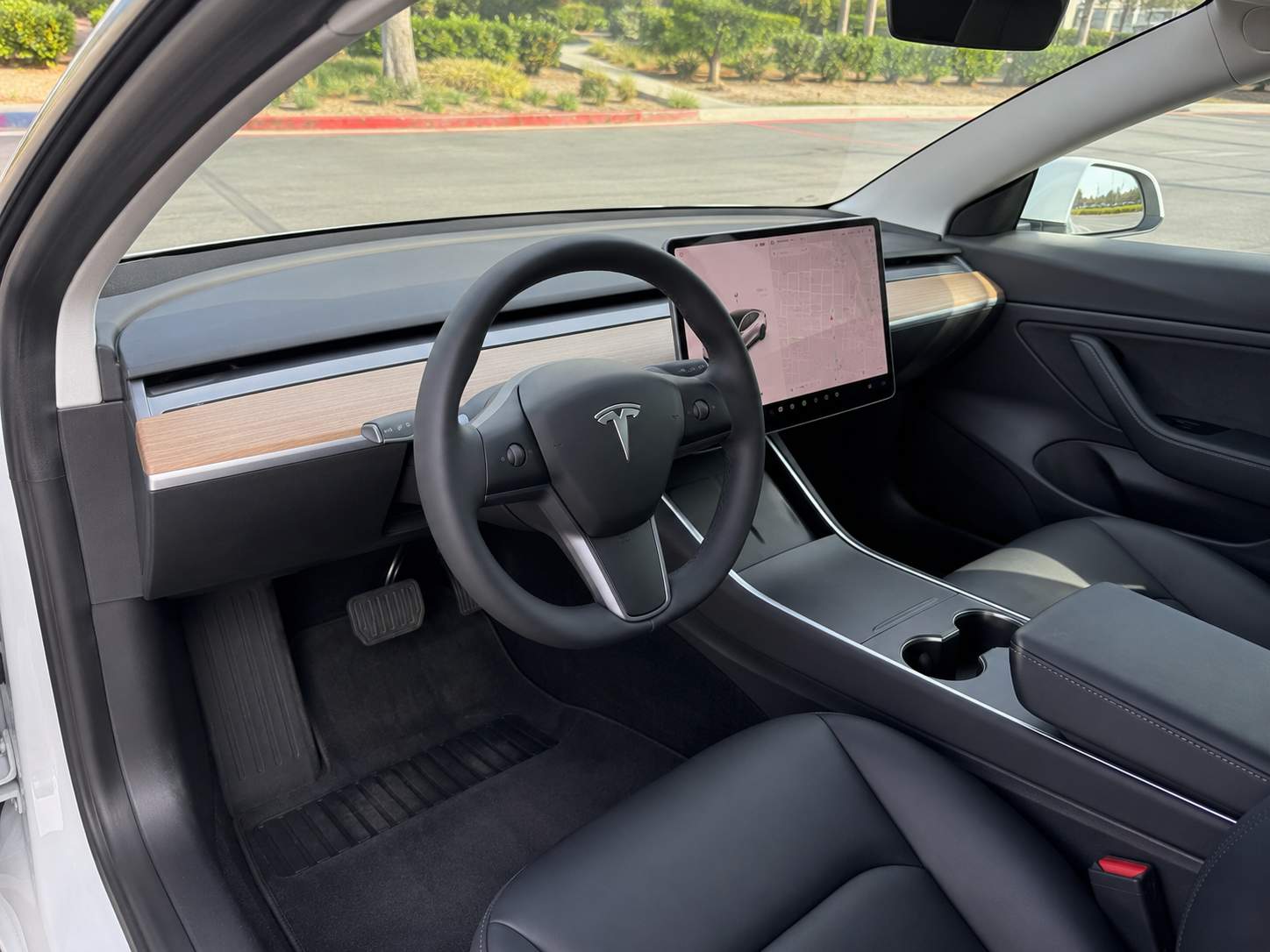 2023 Tesla Model 3 interior_dashboard